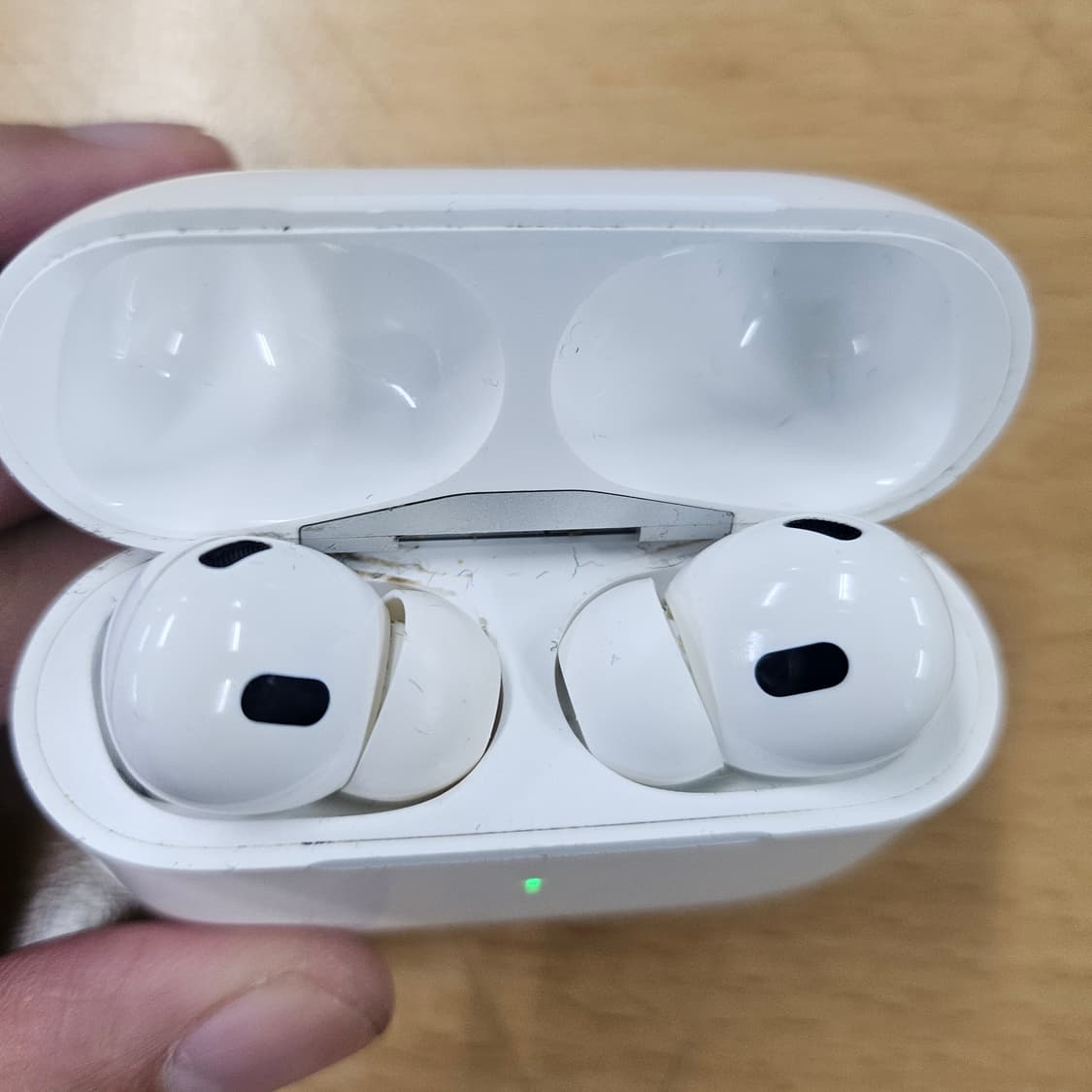 에어팟프로2 팝니다 상품이미지2