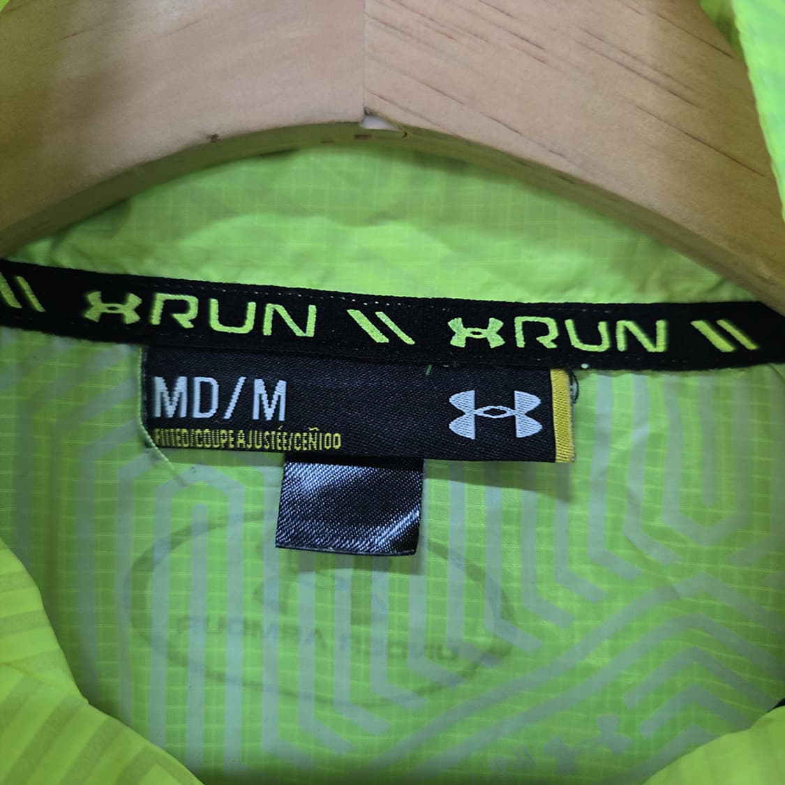 언더아머(UNDER ARMOUR) 러닝 경량 바람막이 자켓 M 상품이미지5