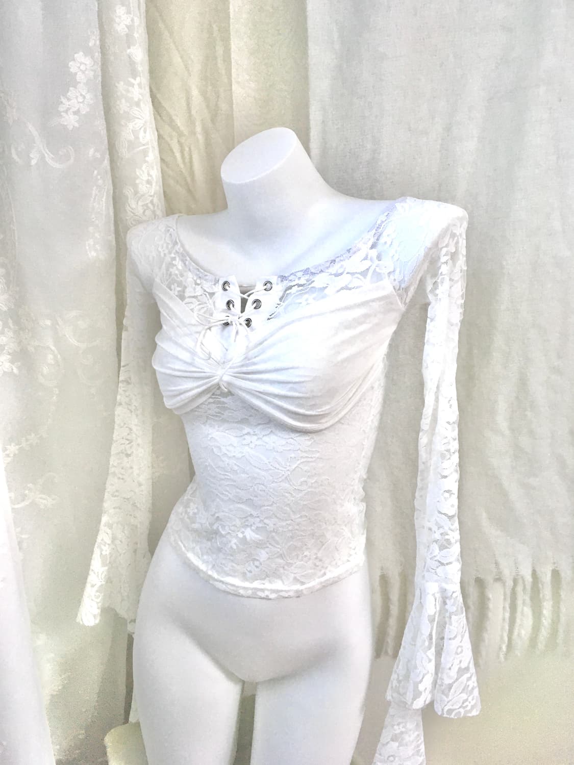 화이트 레이스 슬림 프릴 롱슬리브 상품이미지10