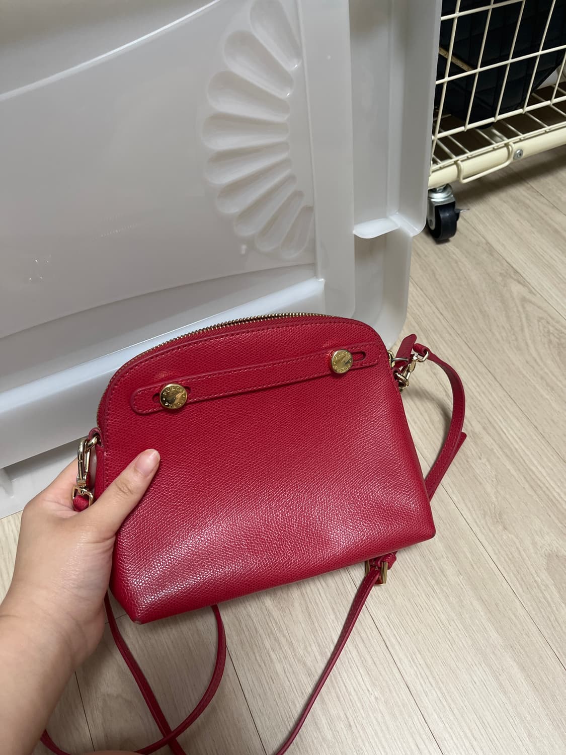 FURLA 레드 가죽 크로스백 팔아요! 상품이미지1