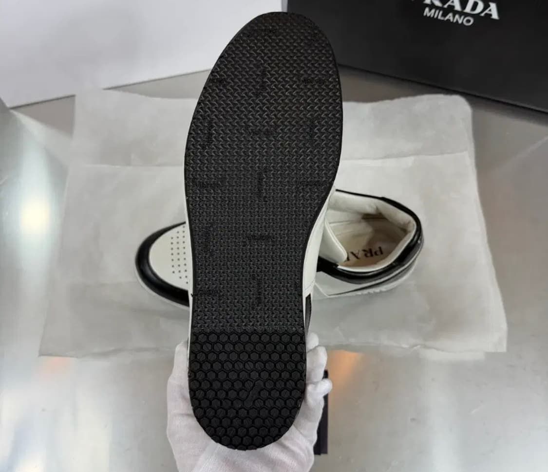 [정품] 프라다 밀라노 정품 레더 스니커즈 풀구성 270 상품이미지3