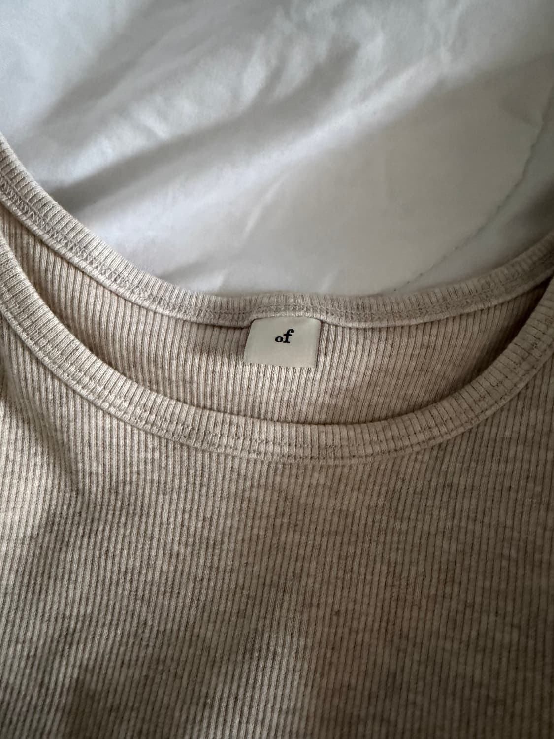 (새상품) 오버듀플레어 홀터넥 슬리브리스 오트밀 상품이미지8