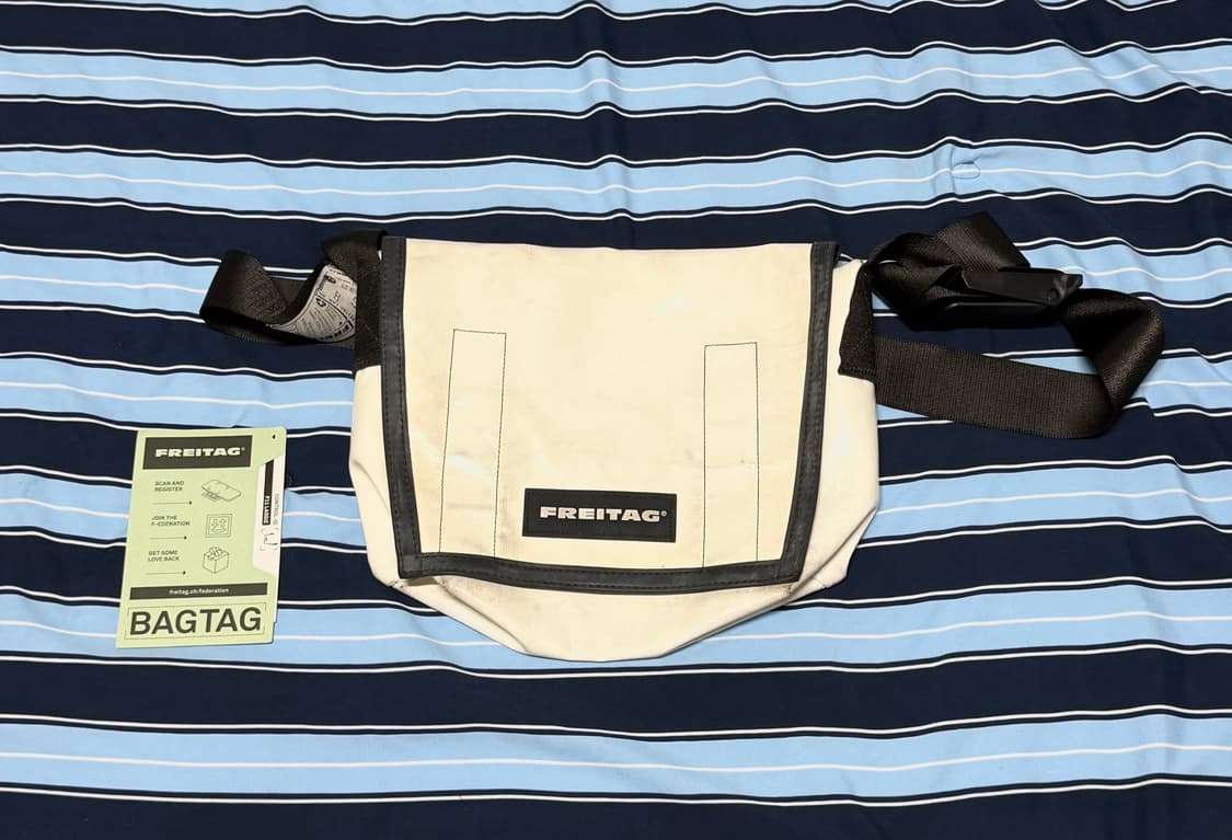 프라이탁 F11 라씨 오프화이트 메신저백 (민트택O) 상품이미지1