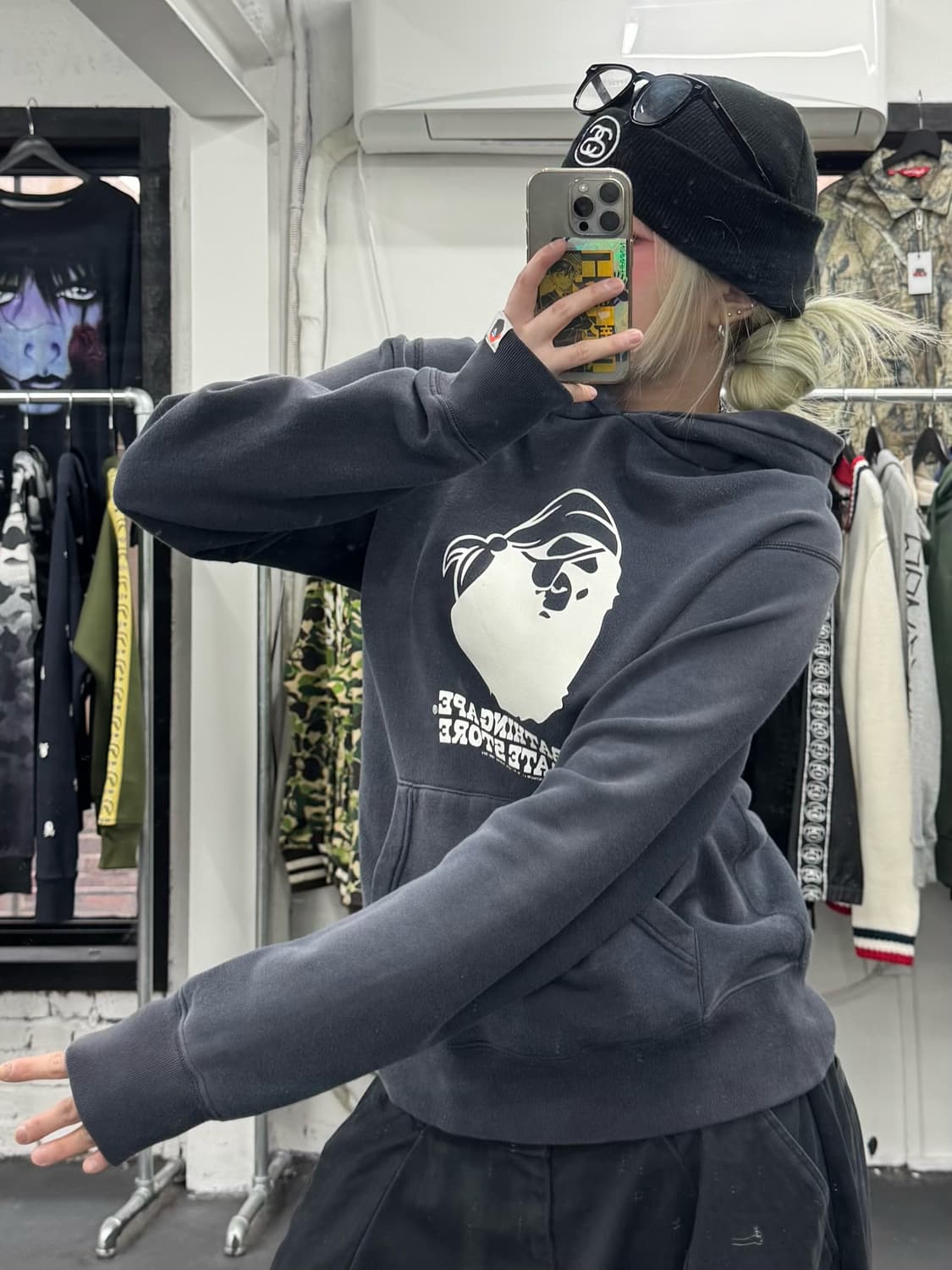 베이프 해적 빅사루 후드티 상품이미지3