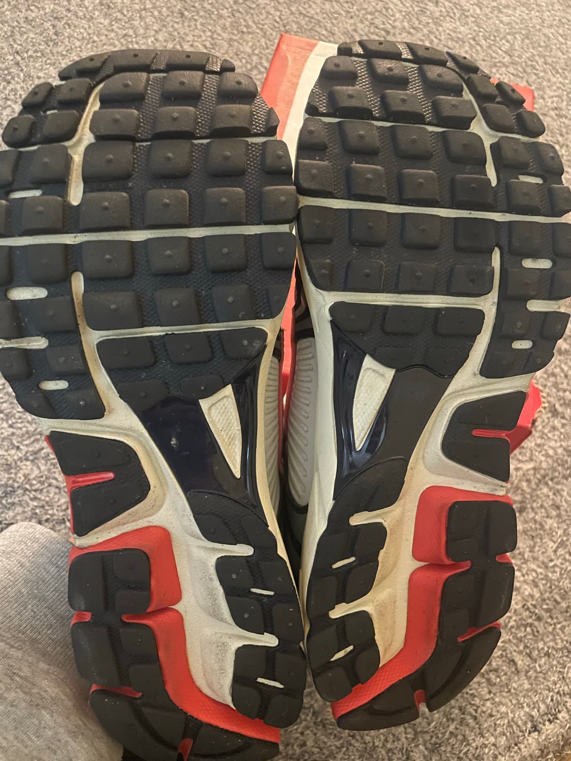 나이키 줌 보메로 5  285mm 상품이미지4