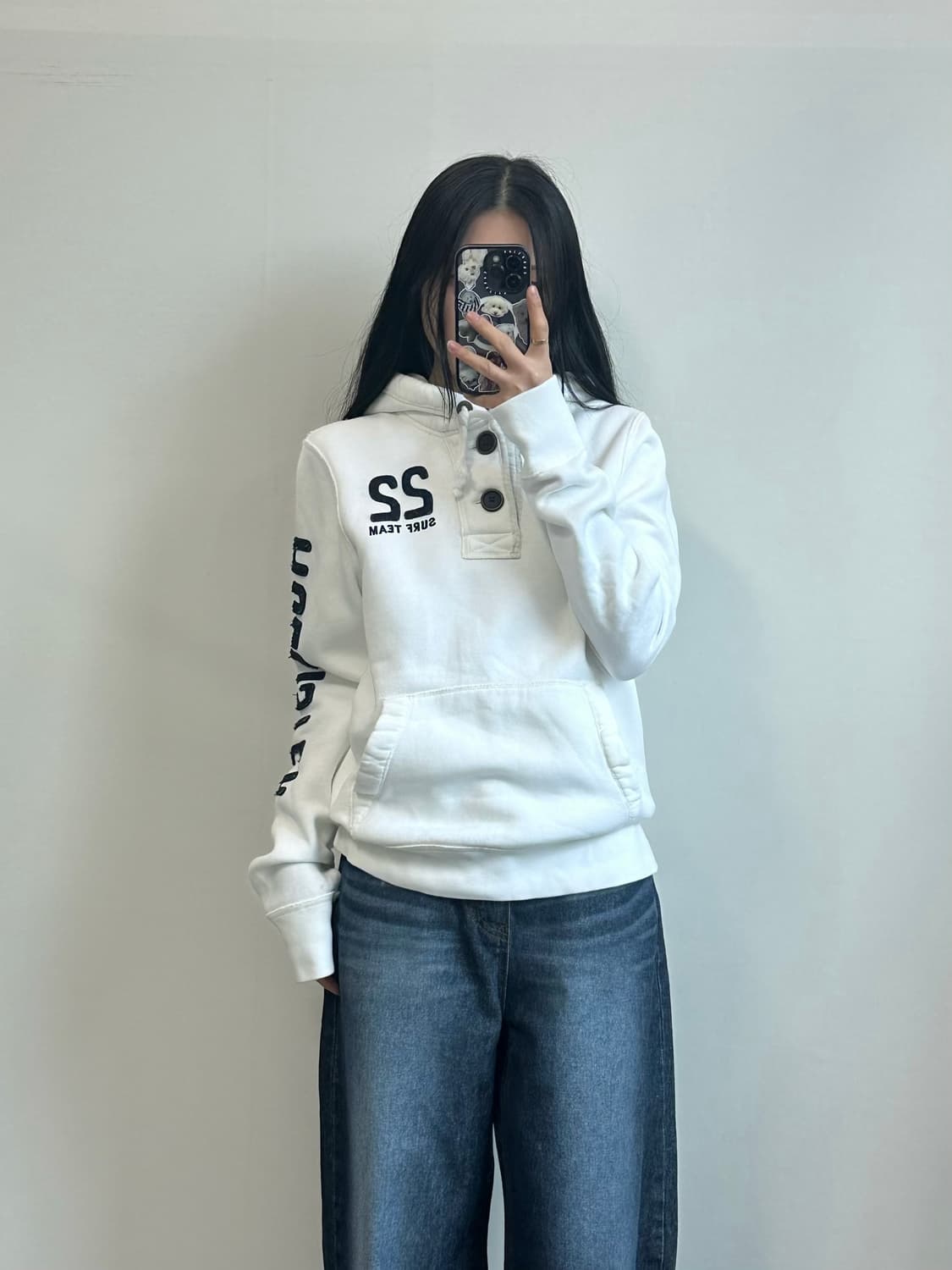 홀리스터 자수로고 화이트 버튼 후드티 상품이미지1