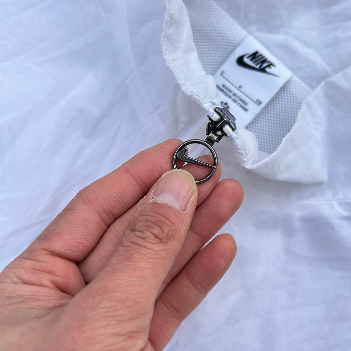 나이키(NIKE) 빅스우시 화이트 에센셜 우븐 바람막이 상품이미지4