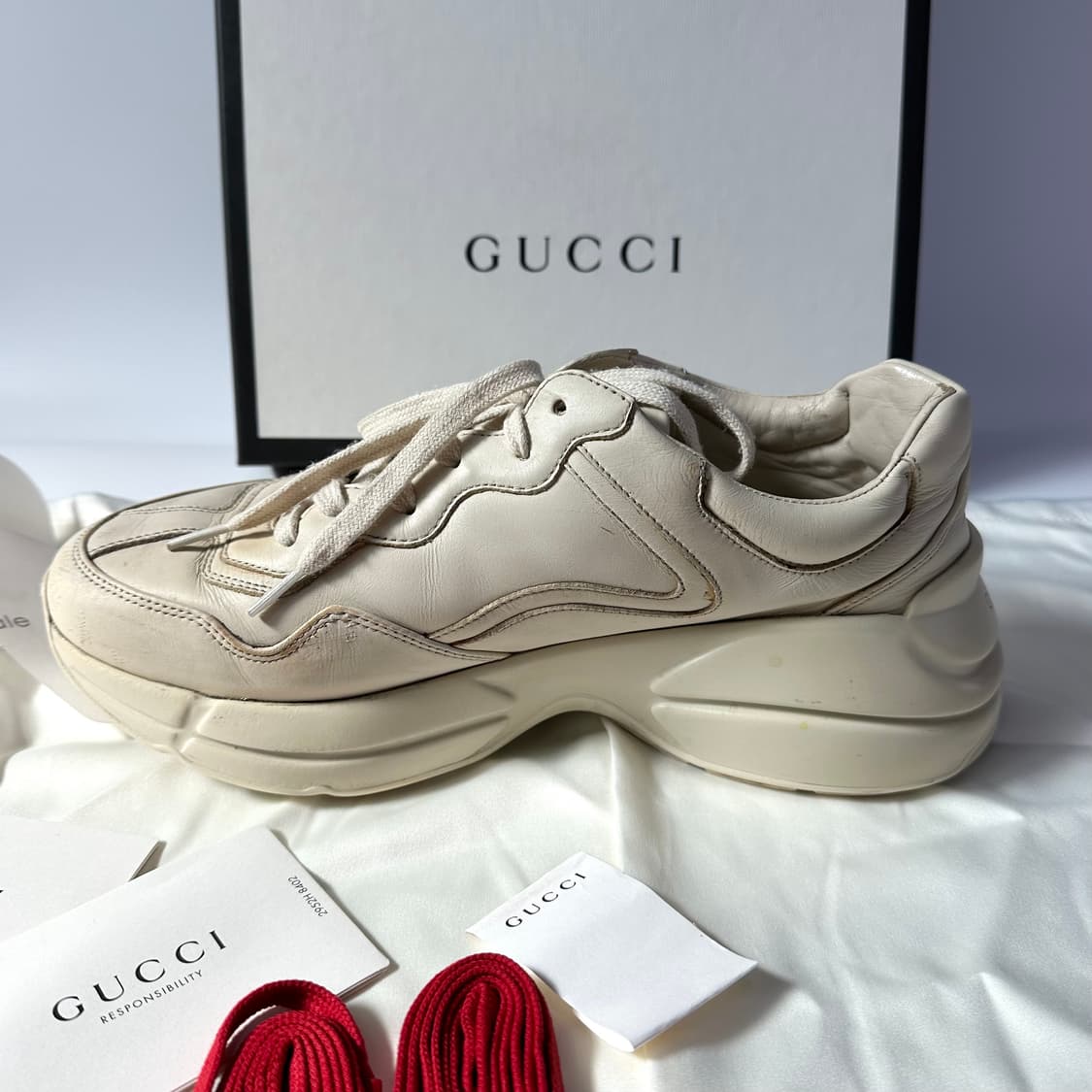 [풀박스] 구찌 롸이톤 레더 띠 로고 스니커즈 7.5(265mm) 라이톤 상품이미지4