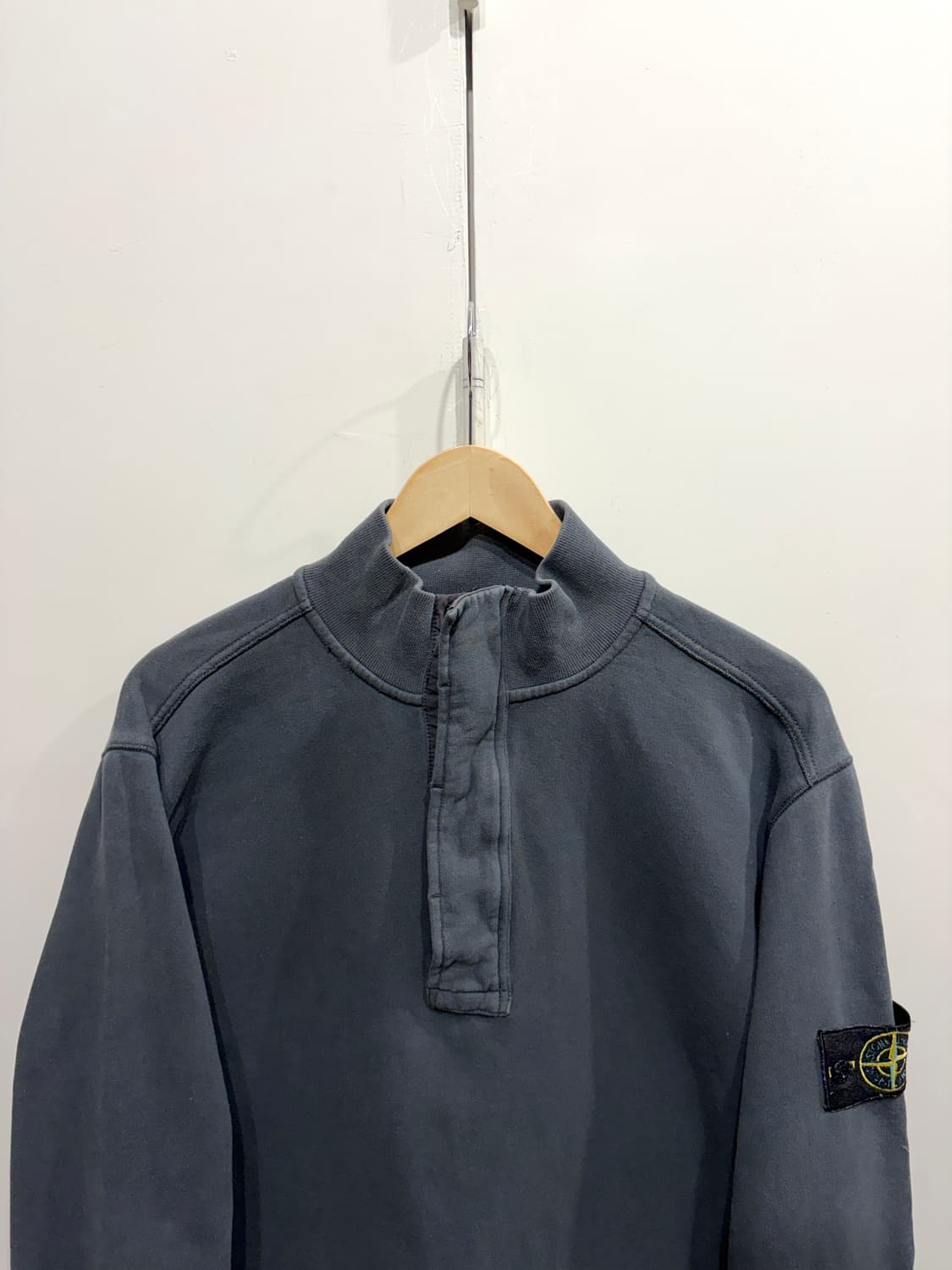 스톤아일랜드 하프 집업 스웻 셔츠 상품이미지3