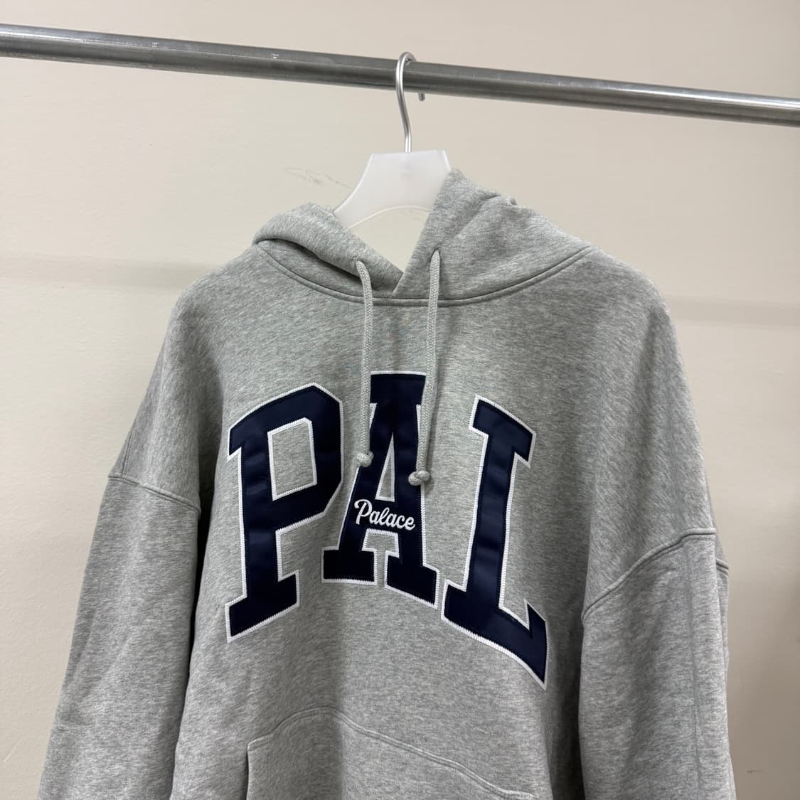 팔라스 x 갭 후드티 그레이 상품이미지3
