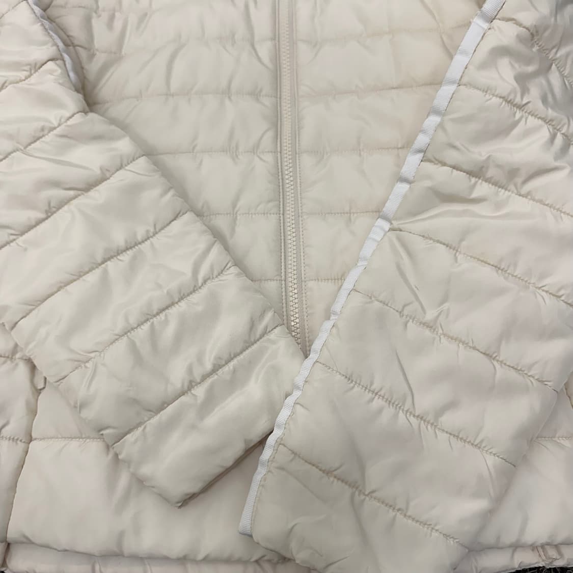 아디다스 여성 패딩 점퍼 아이보리 M 상품이미지5