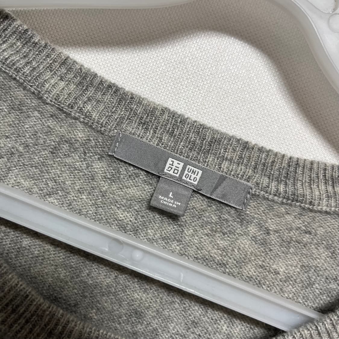 유니클로 캐시미어 100 크루넥 니트  상품이미지2
