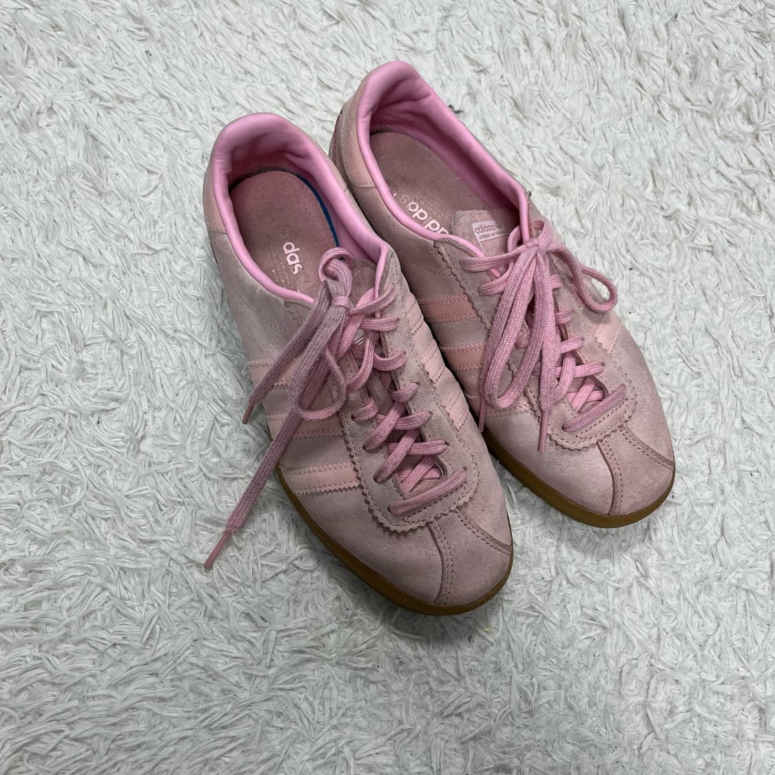 아디다스 핑크 버뮤다 스니커즈 상품이미지1
