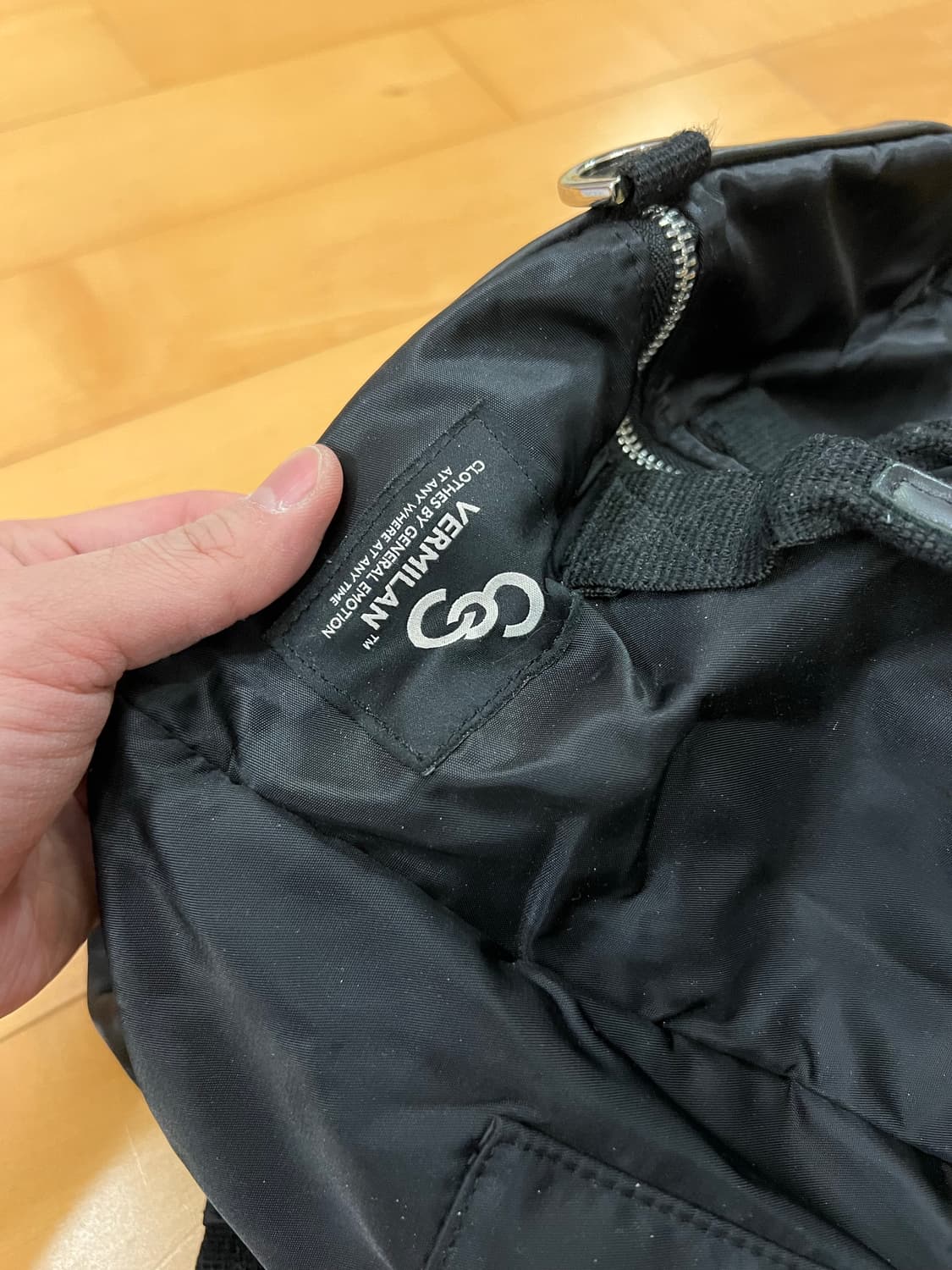 VERMILAN 블랙 백팩 상품이미지4