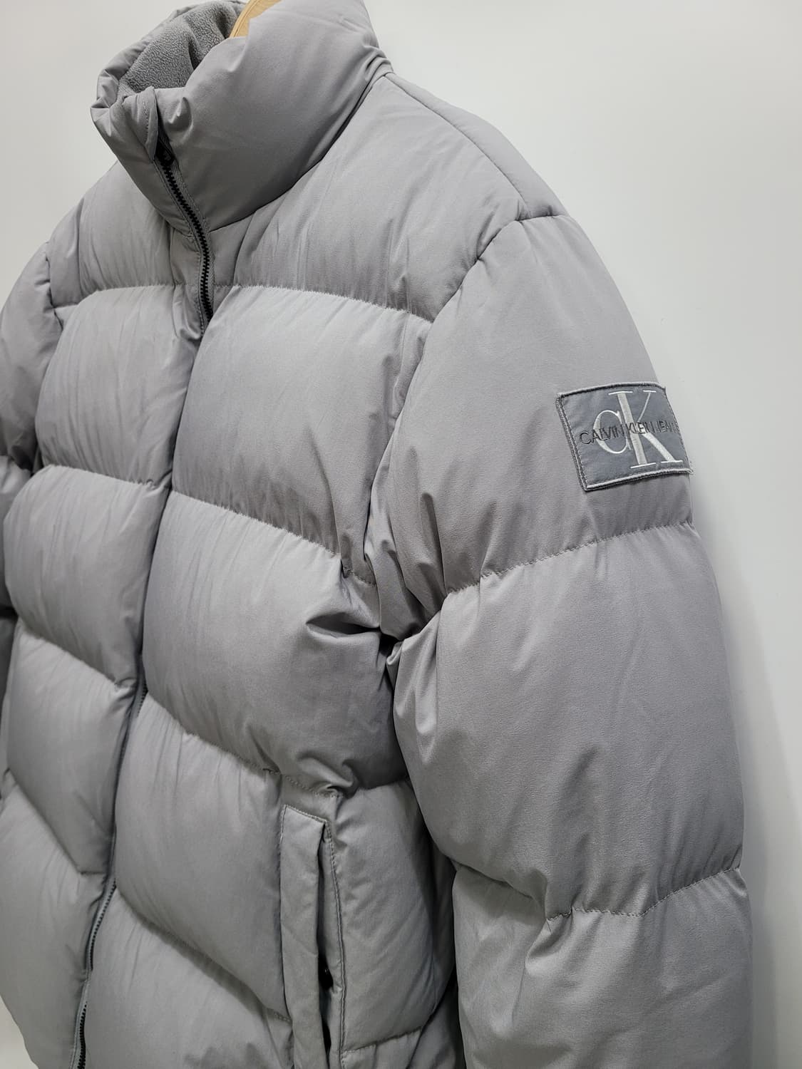 Calvin Klein 20FW 캘빈클라인 다운 푸퍼 패딩 재킷 / L 상품이미지4