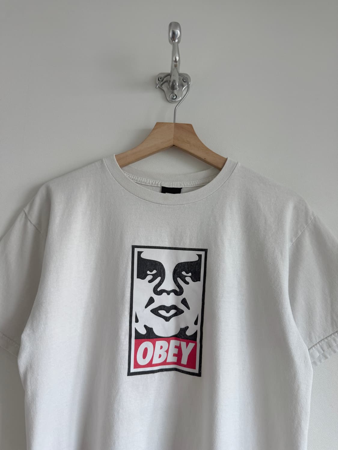 오베이(OBEY) 반팔 티셔츠(사용감 확인) 상품이미지2