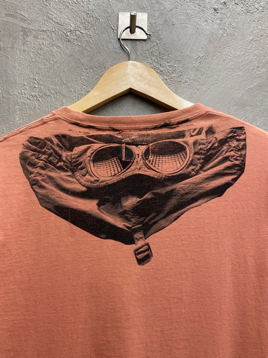 [M] C.P Company 씨피 컴퍼니 고글 프린팅 반팔 티셔츠 상품이미지6