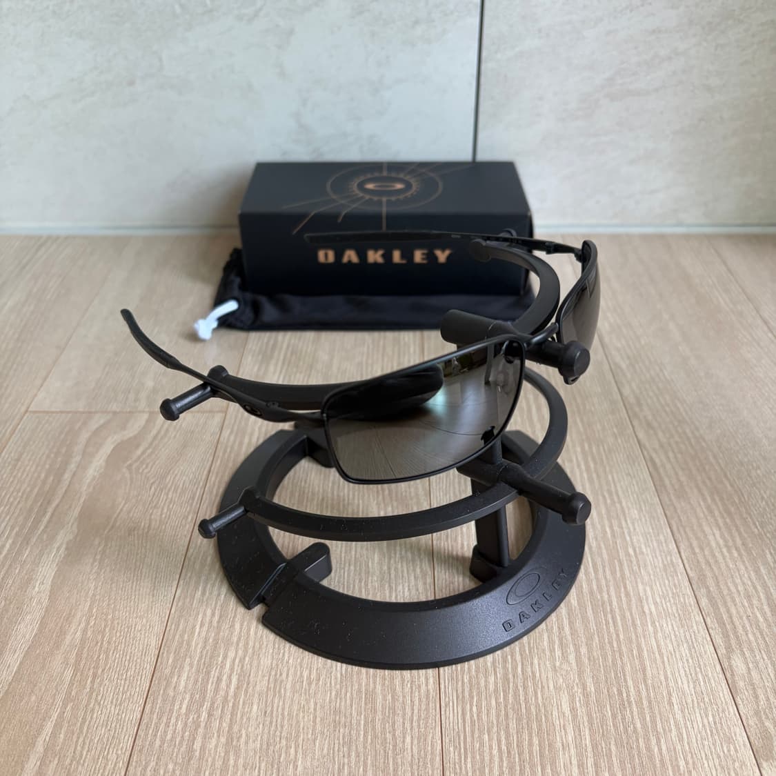 오클리 oakley 스퀘어 와이어 square wire 블랙 선글라스 상품이미지2