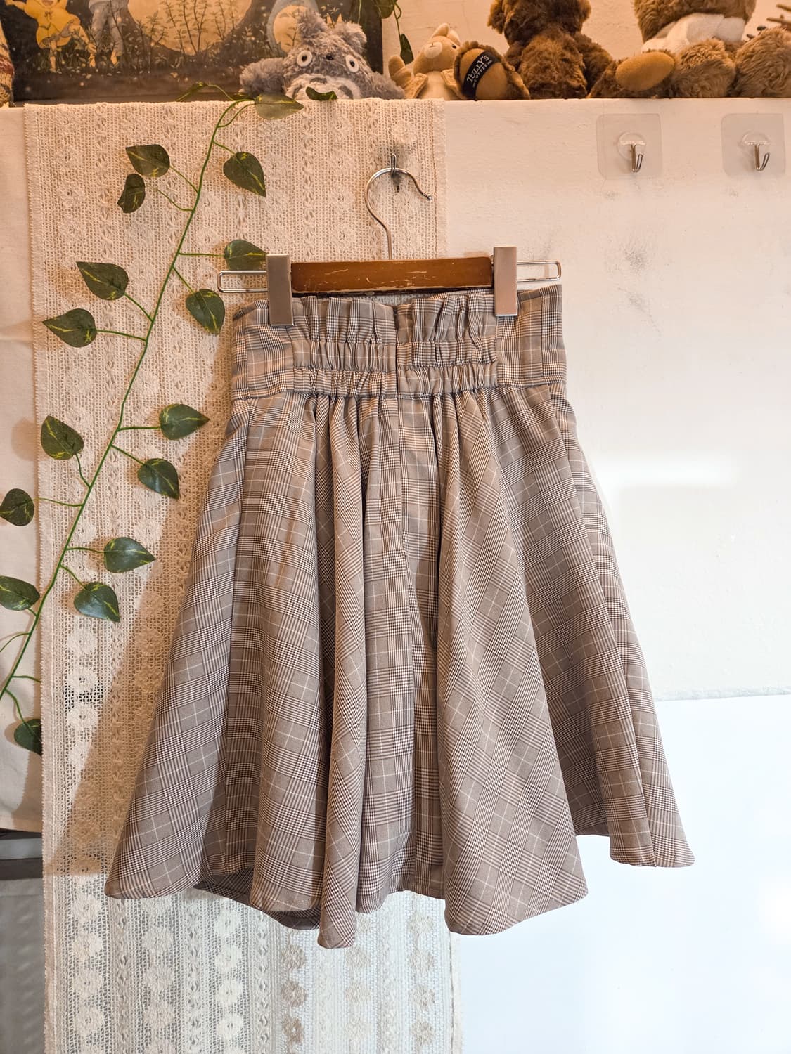 아일렛 체크 미디 스커트 상품이미지4