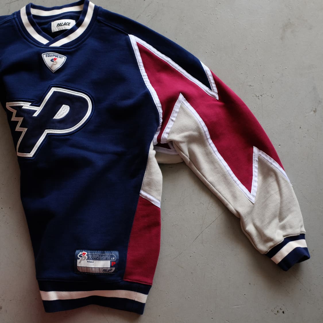 21FW Palace Bolt Crew Sweat Shirt 상품이미지6