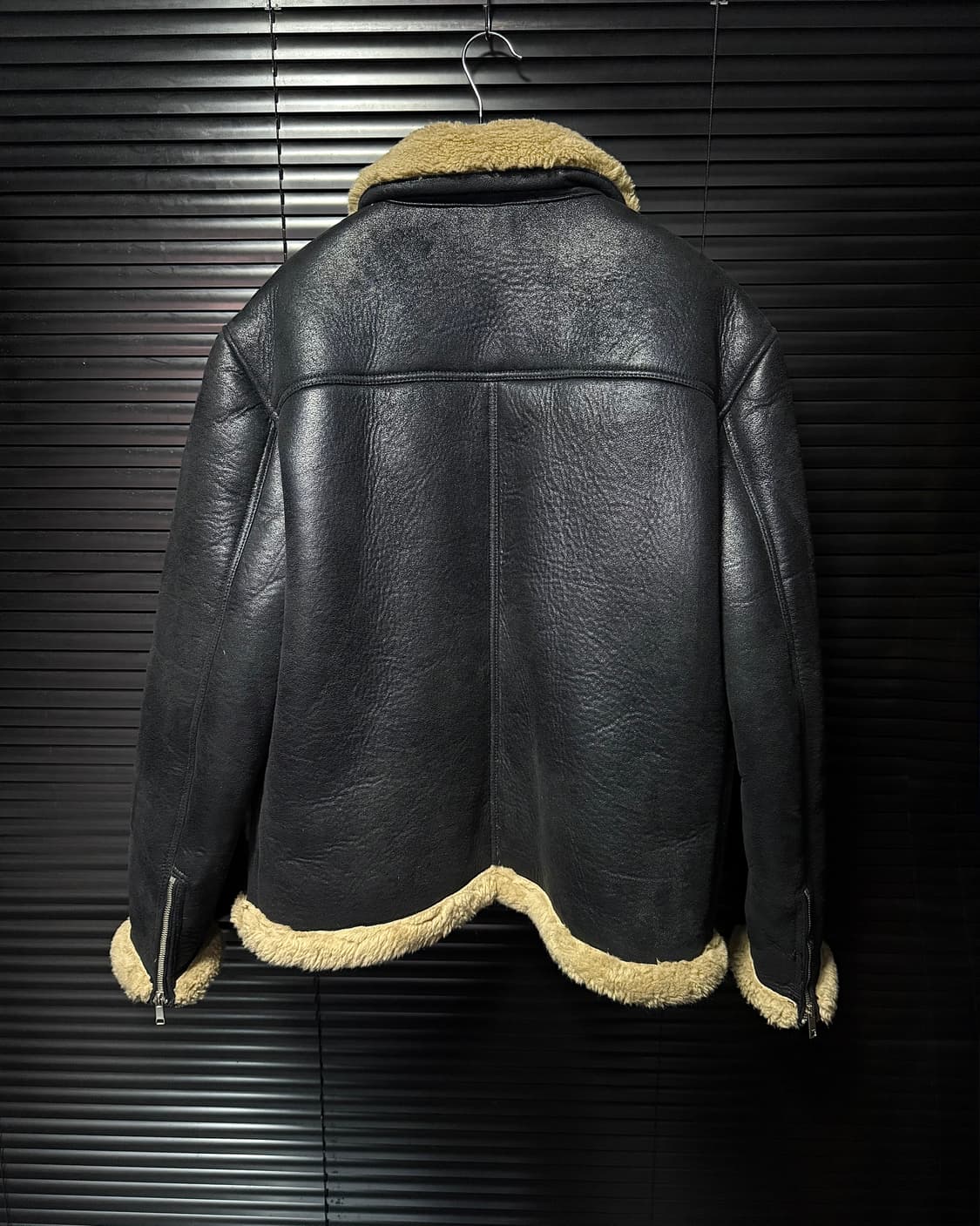 자라 무스탕 자켓 양털 레더 가죽 L 100 블랙 베이지 아이보리 바이커 상품이미지6