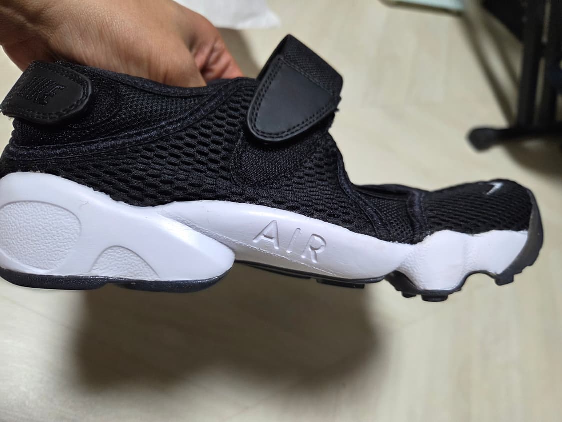 나이키 에어리프트 블랙 265 우먼 상품이미지3