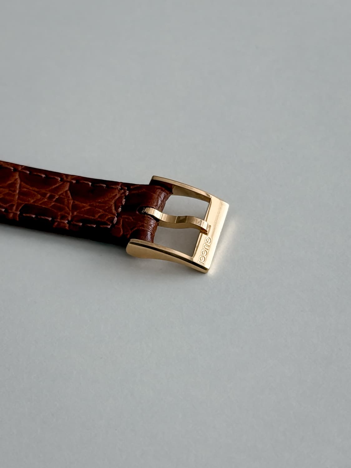 구찌 클래식 펄 다이얼 시계 상품이미지8