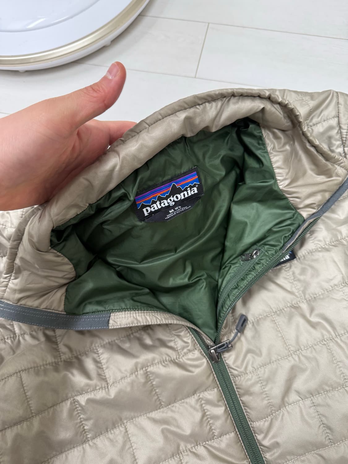 25년 파타고니아 나노 퍼프 M 사이즈  상태 9.7/10  사진찍고 절 상품이미지3