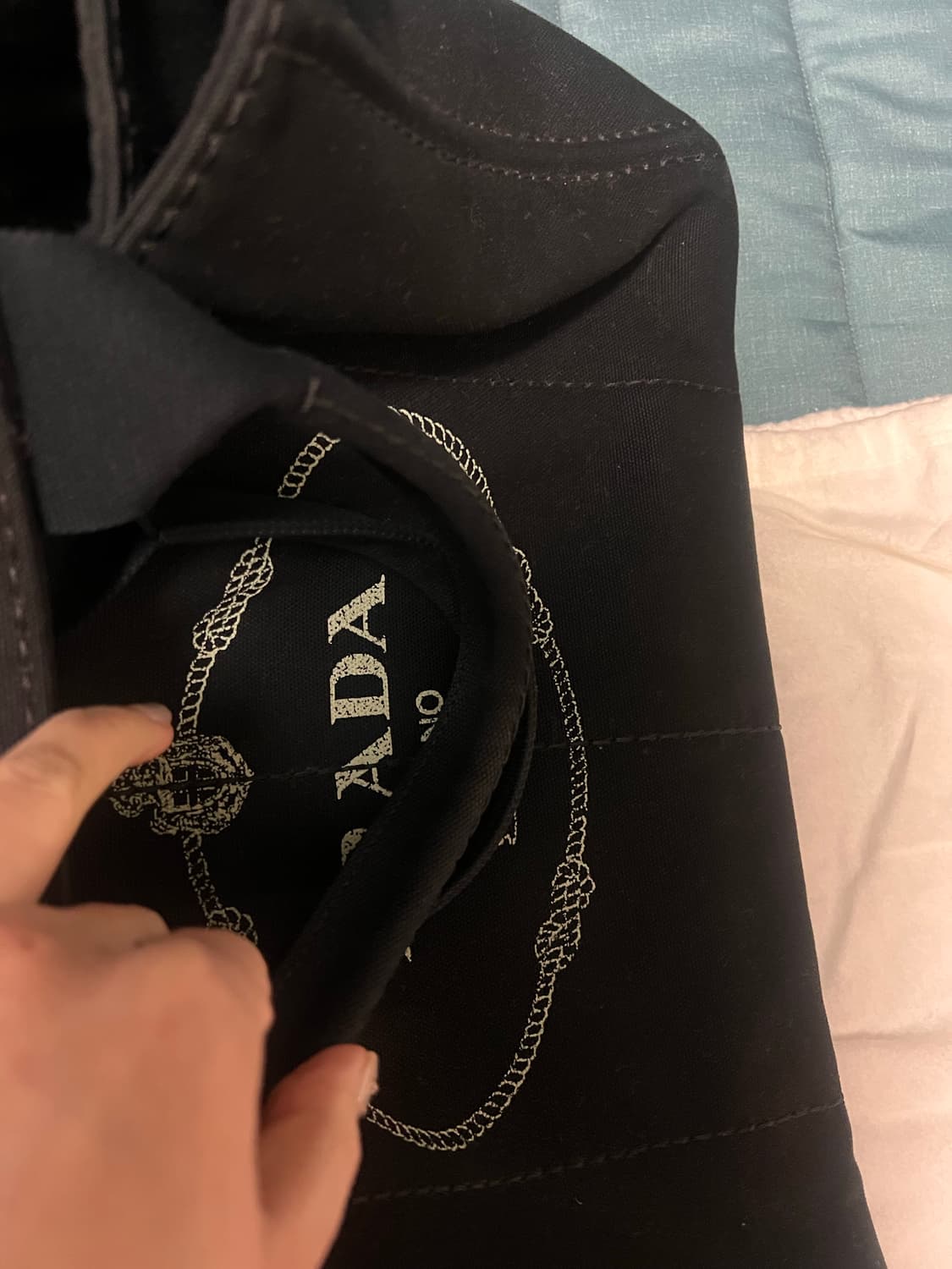 프라다 카나파 네로 라지 상품이미지2