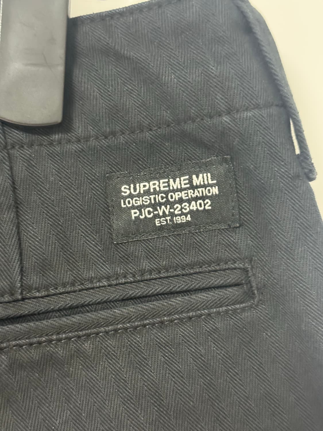 슈프림 치노 팬츠 상품이미지3