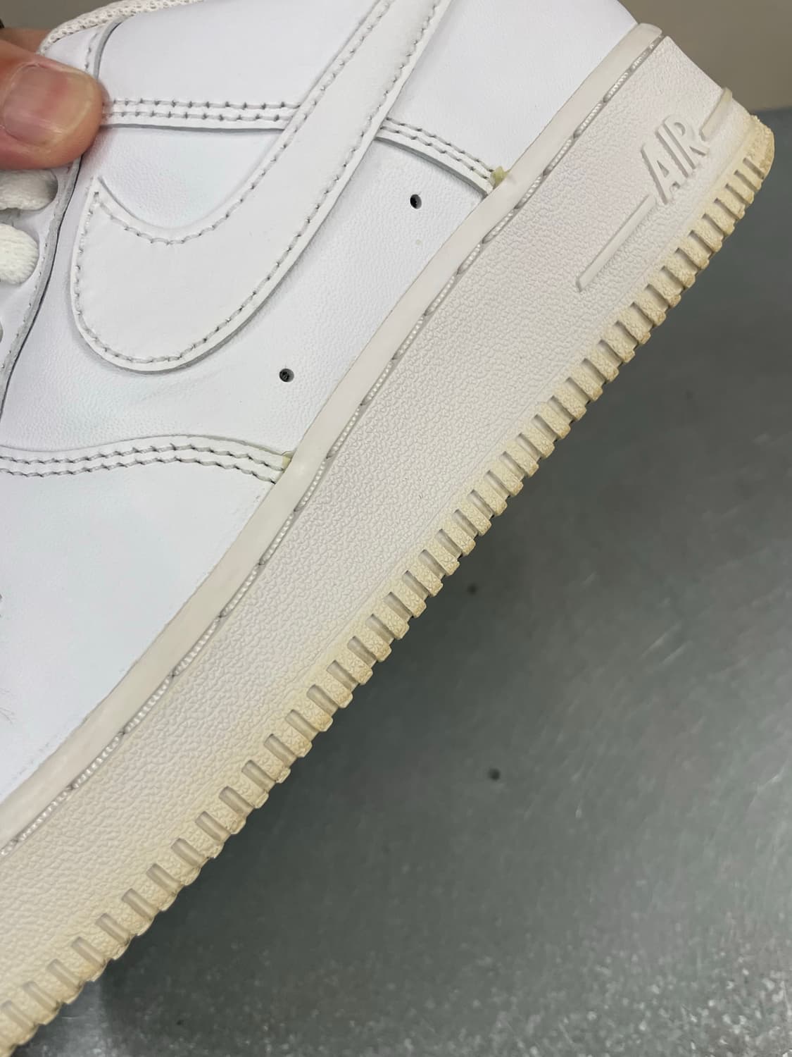 나이키 에어포스1 화이트 245 상품이미지9