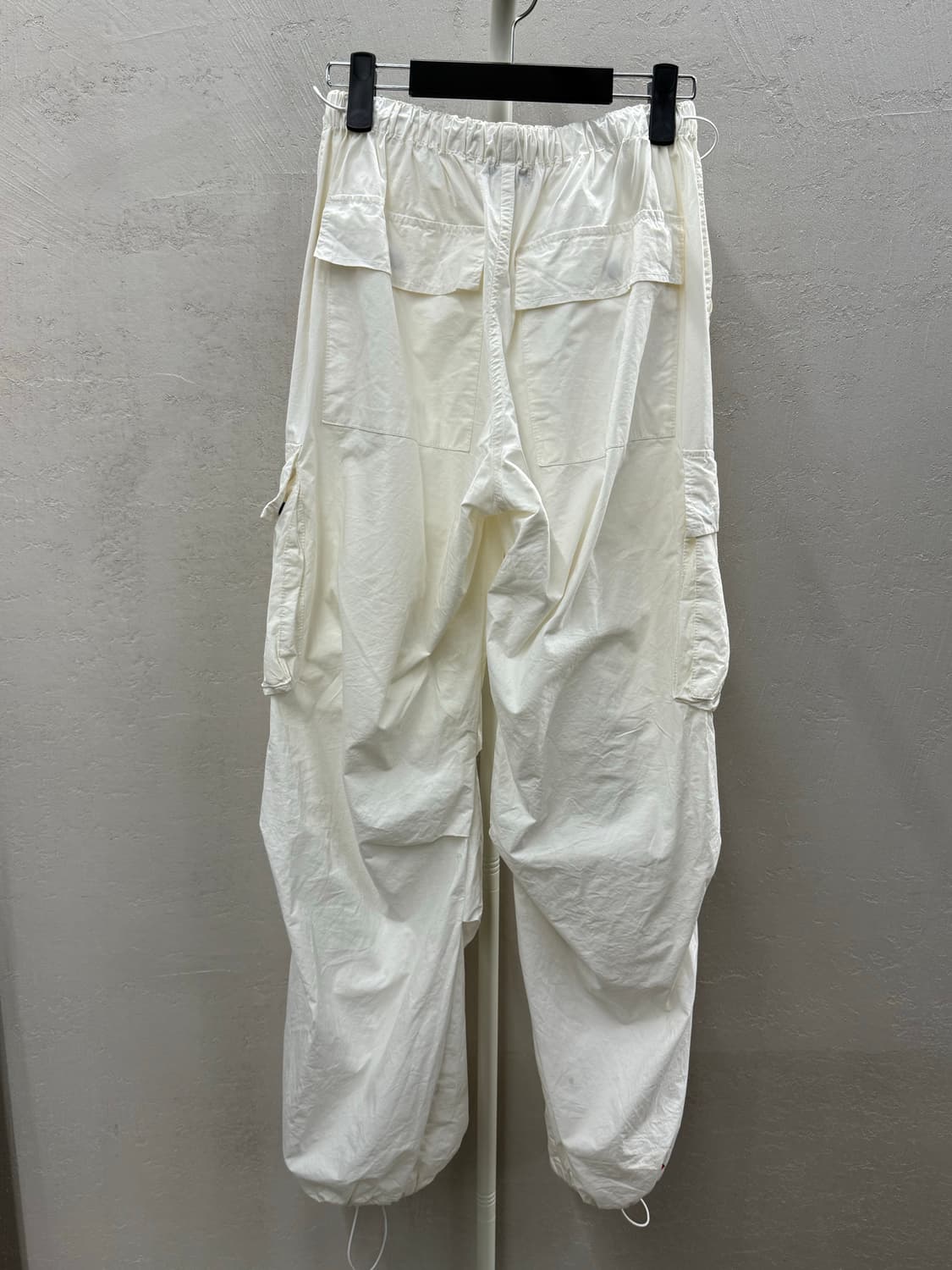 as if calie 에즈이프캘리 파라슈트 카고 팬츠 화이트 free 상품이미지4