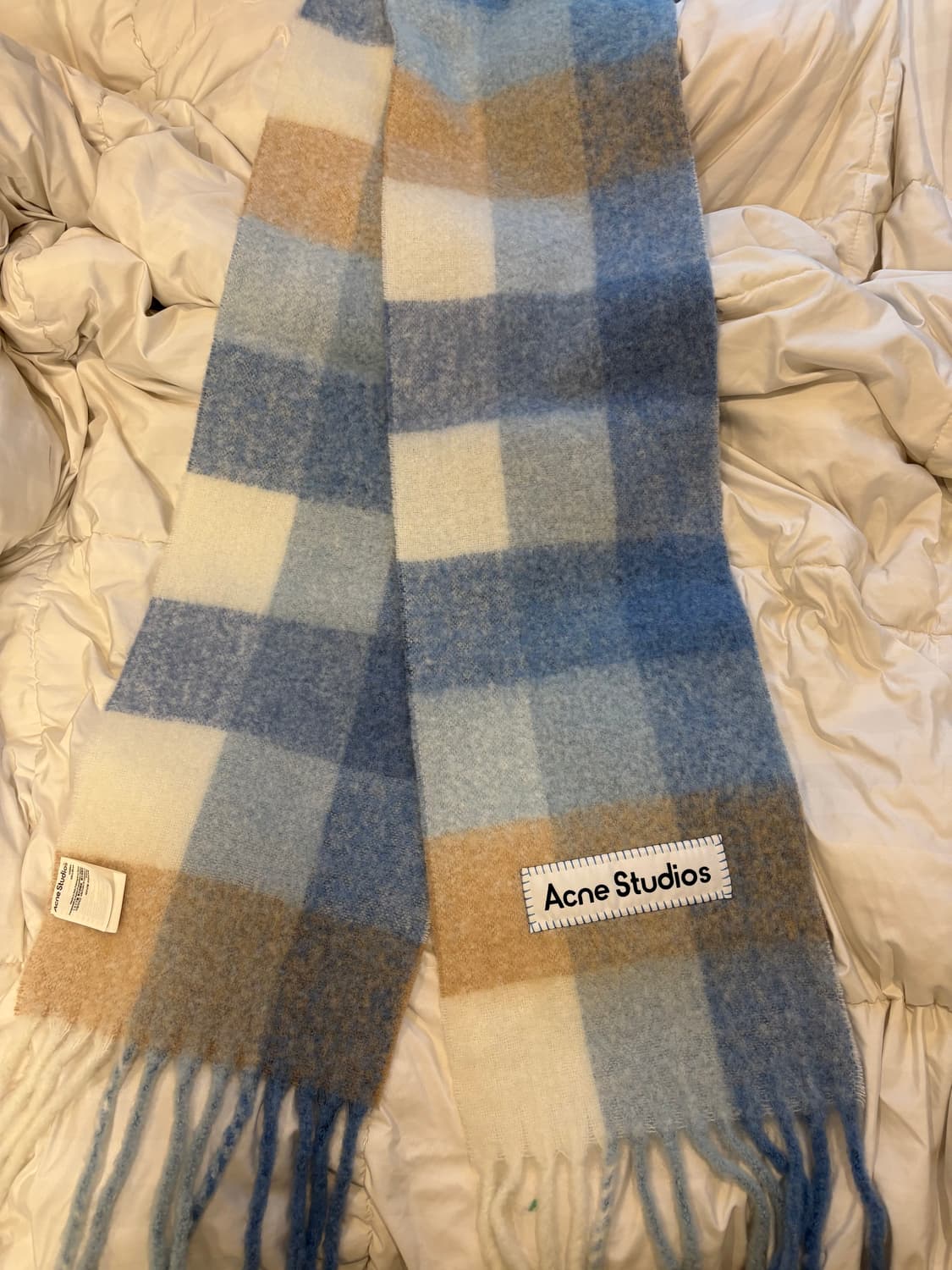 [새상품급] 아크네 스튜디오 모헤어 머플러 파스텔 블루 베이지 상품이미지3