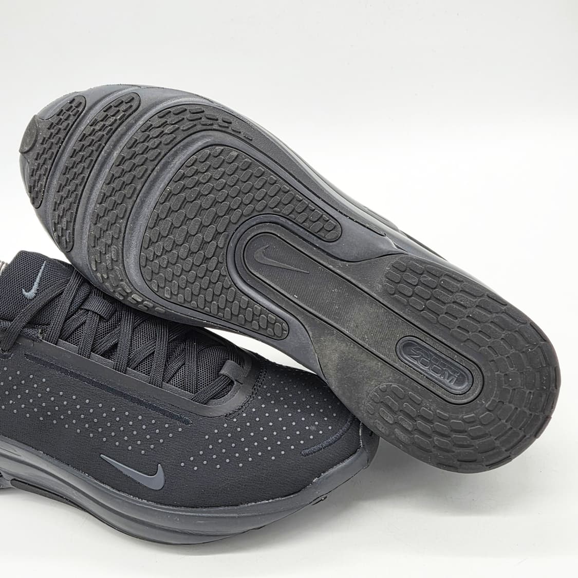 나이키 에어 줌 업턴 SC 블랙 앤트러사이트 (290) 상품이미지3