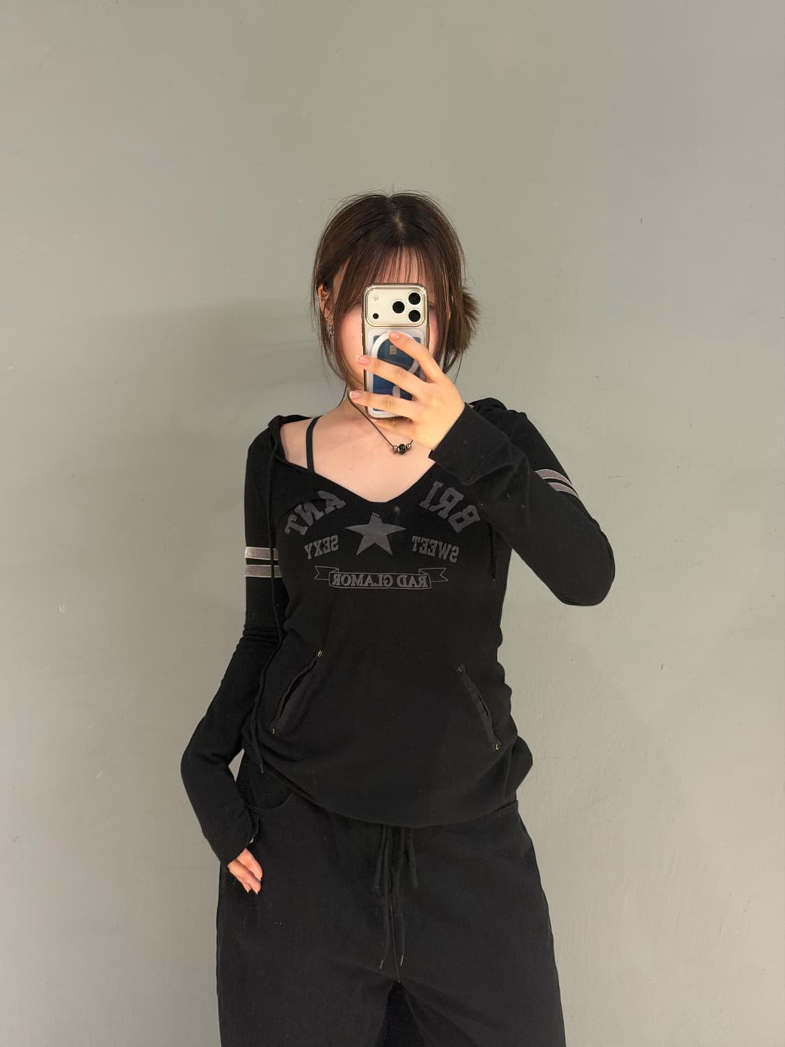Deep v-neck lettering hood sleeve 상품이미지2
