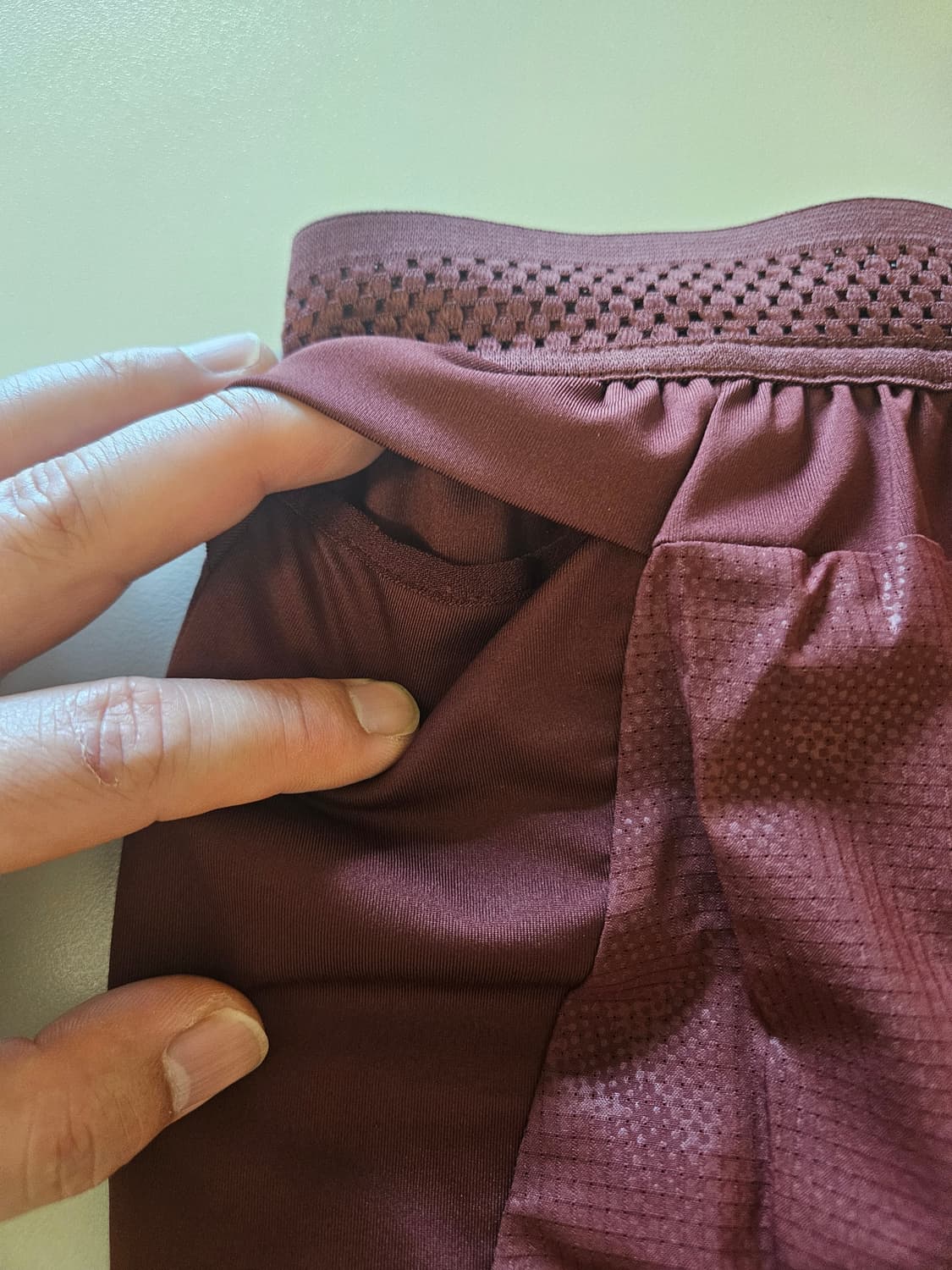 [해외M]나이키 에어로스위프트 하이브리드 2in1 러닝 쇼츠 버건디자주색 상품이미지8