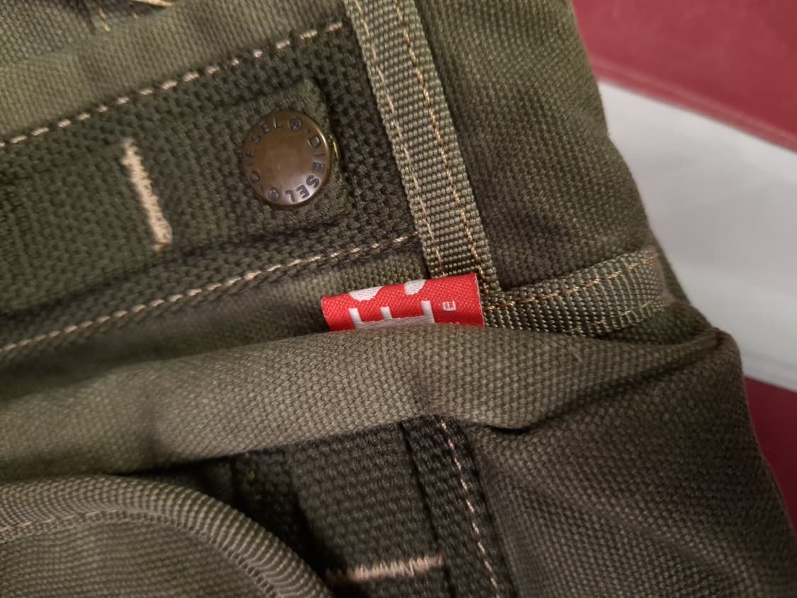 새제품급 오리지날 디젤 밀리터리  크로스백 상품이미지4