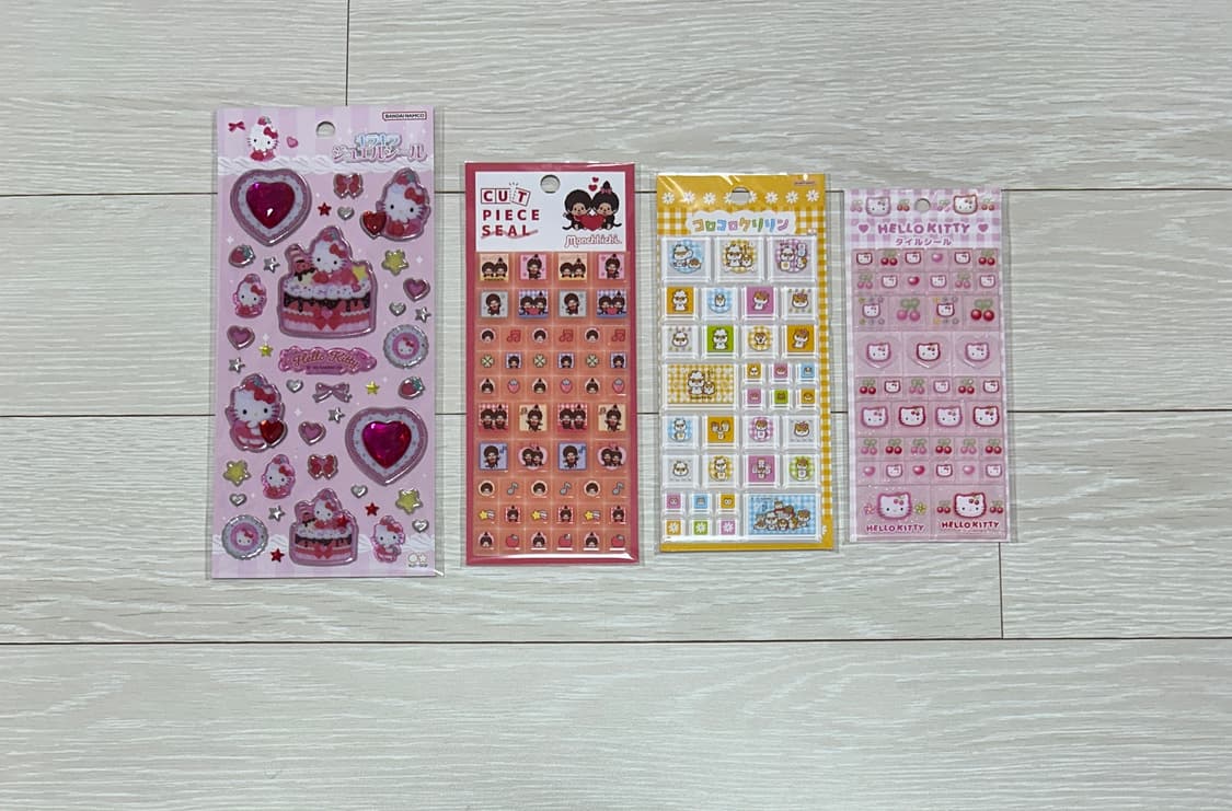 헬로키티 보석 케이크/몬치치 쿠리링 키티 타일스티커 모음 상품이미지1