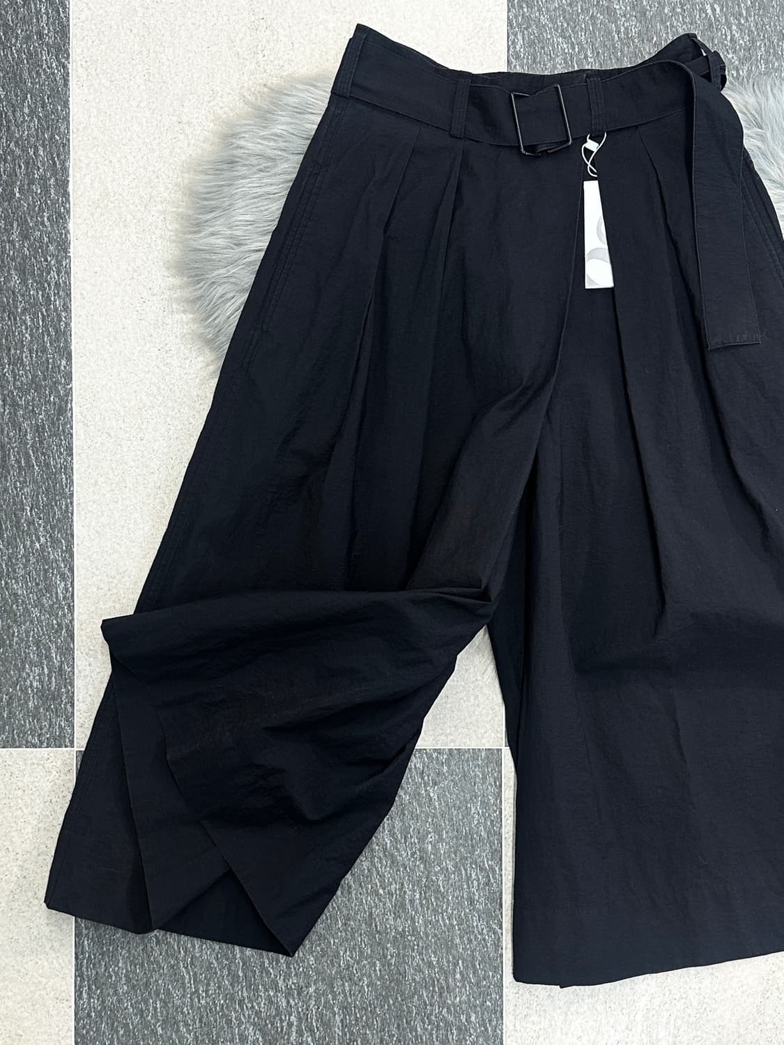 르메르 벨티드 와이드 팬츠 상품이미지3