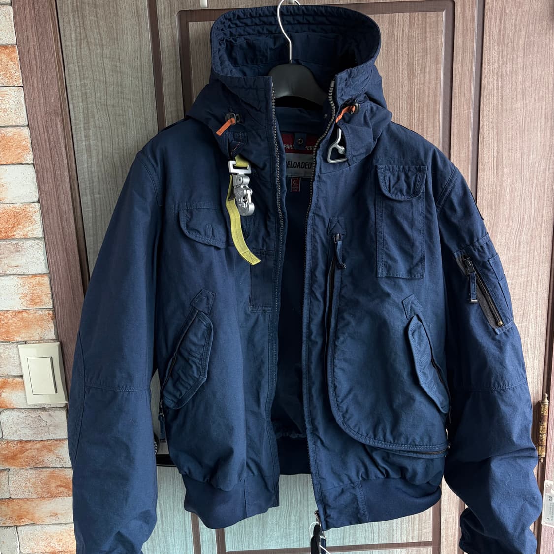 새상품(XL)파라점퍼스 고비 리로드 다운 패딩 네이비 상품이미지3