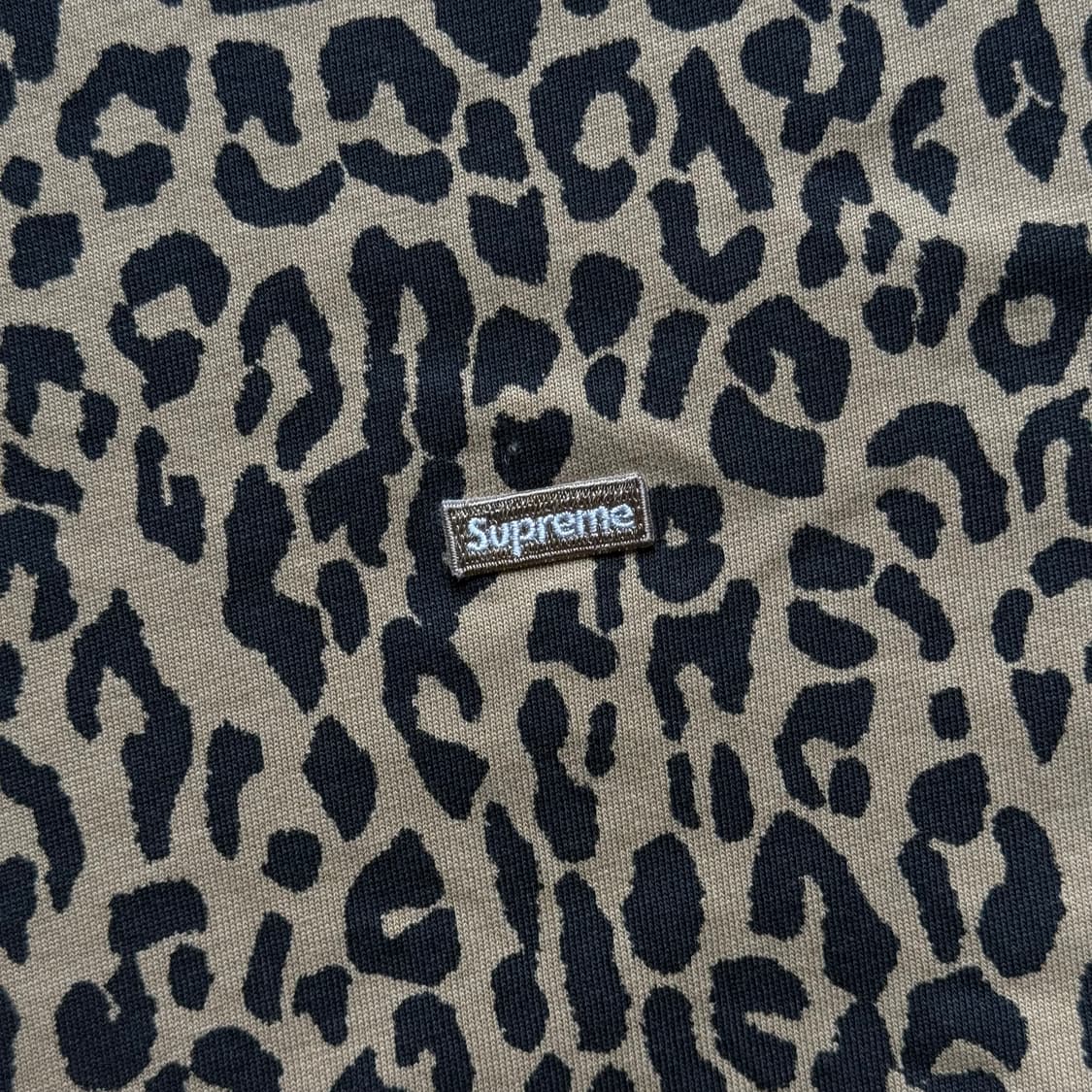 슈프림 스몰 박스로고 롱슬리브 레오파드 상품이미지4