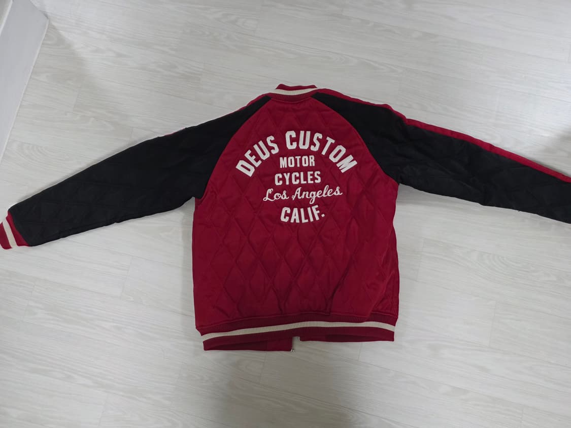 데우스 엑스 마키나 서포터즈 자켓 상품이미지2