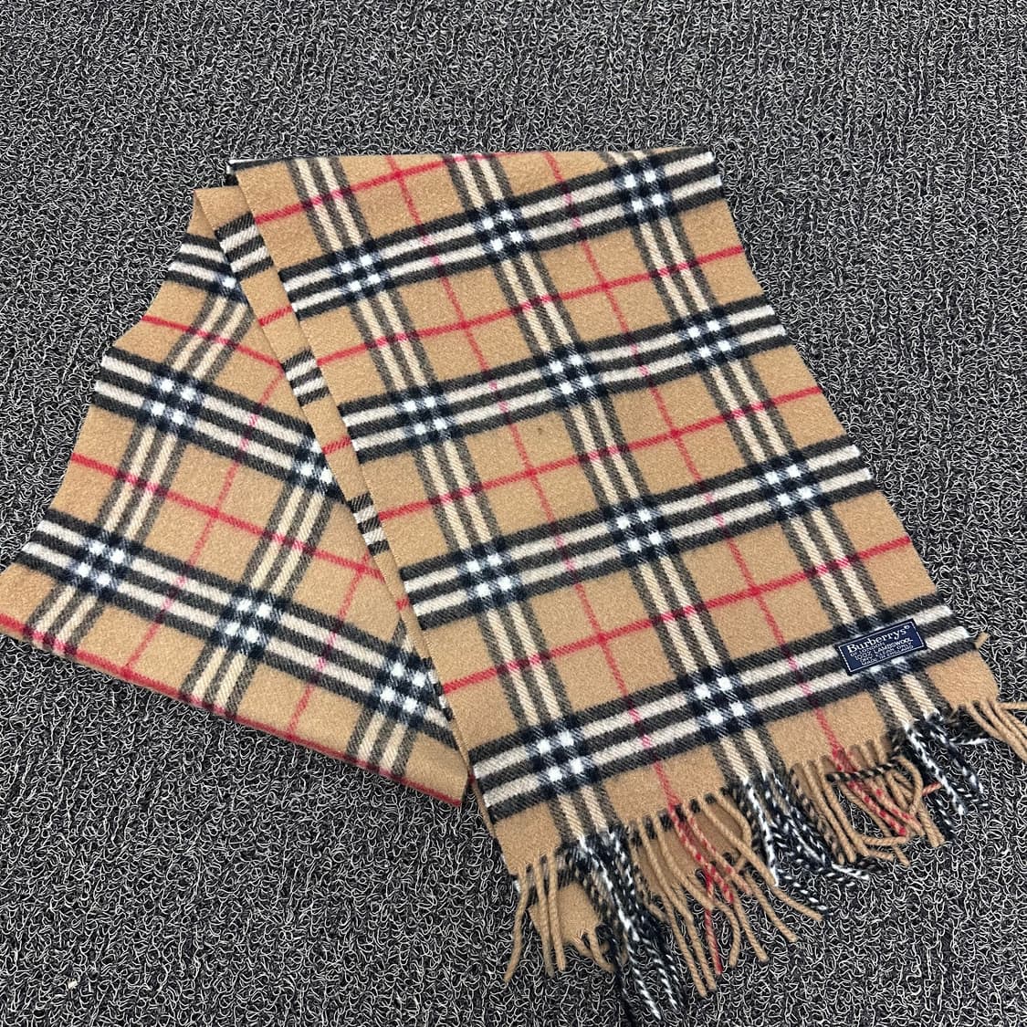 버버리 클래식 체크 머플러 램스울 목도리 상품이미지1
