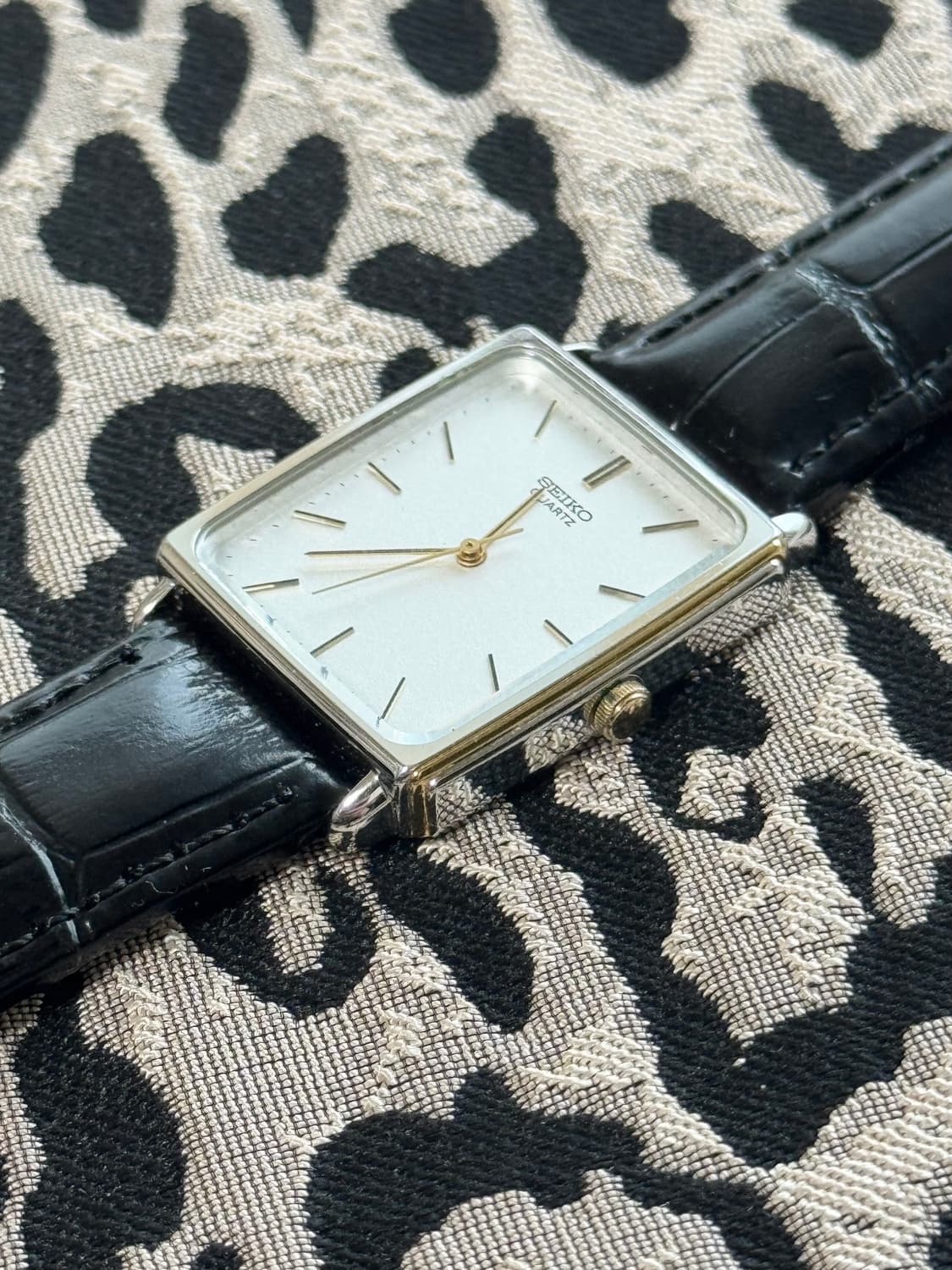 80s 빈티지 세이코 탱크 쿼츠 상품이미지2