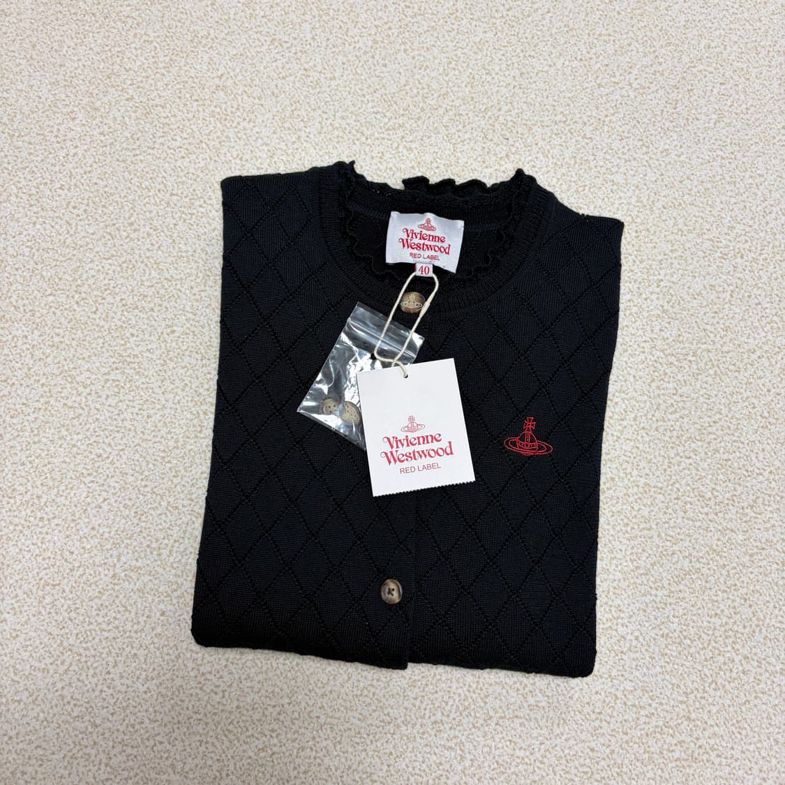 비비안웨스트우드 봄 신상 다이아패턴 울 가디건 상품이미지5