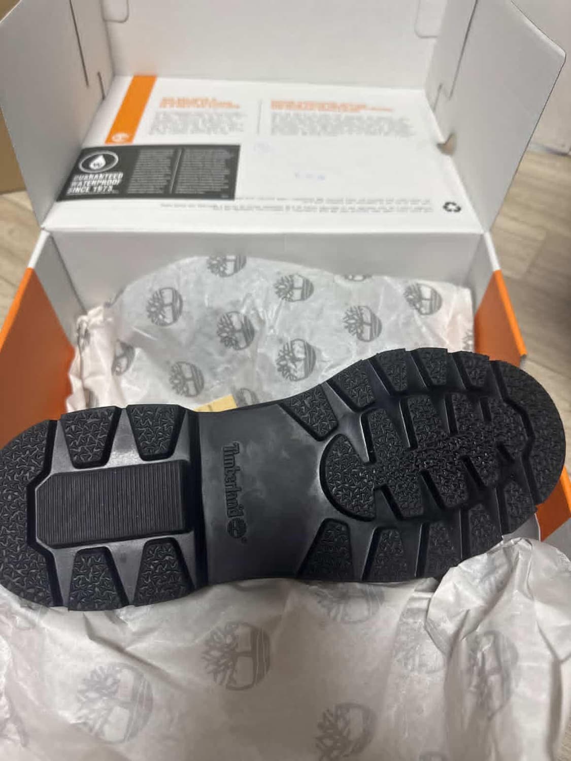 팀버랜드 클래식 6인치 워터프루프 워커 블랙 급처 상품이미지3