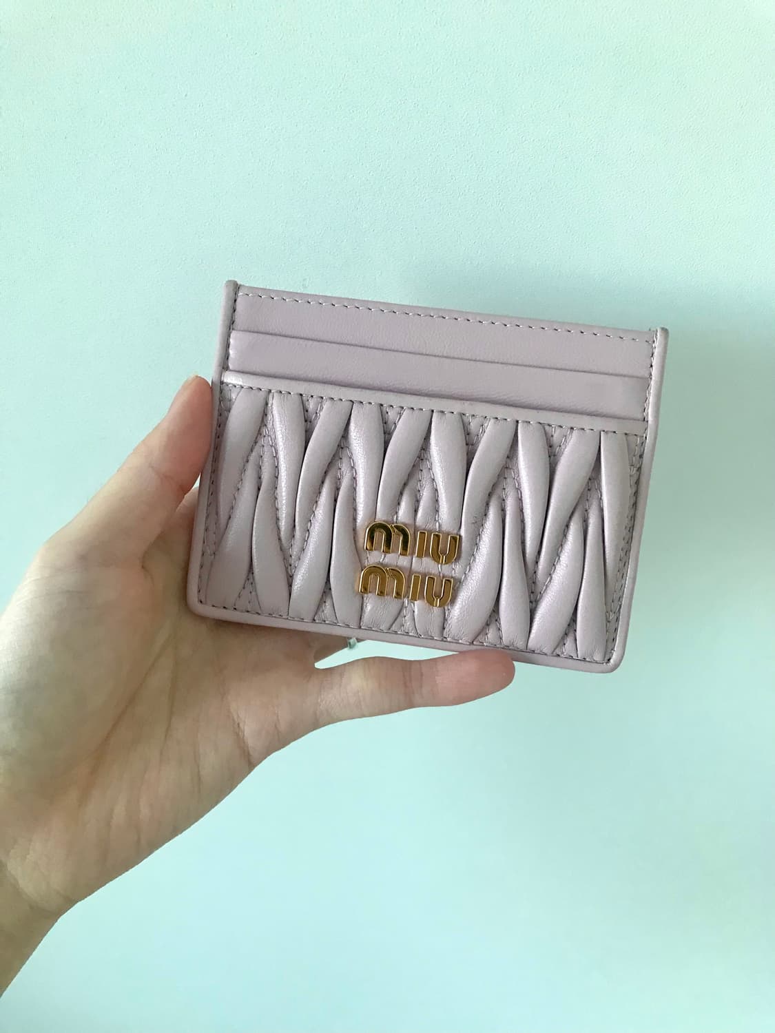 미우미우 마테라쎄 카드지갑 상품이미지1