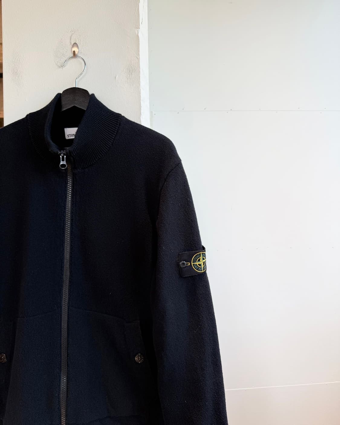 스톤아일랜드 블랙 와펜패치 집업 자켓  상품이미지5