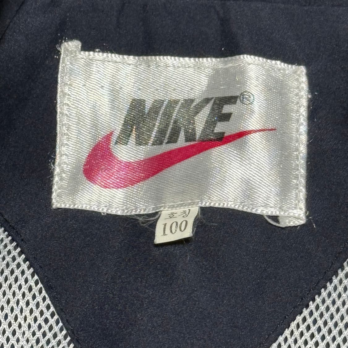 Nike 올드스쿨 빅로고 바람막이 상품이미지3