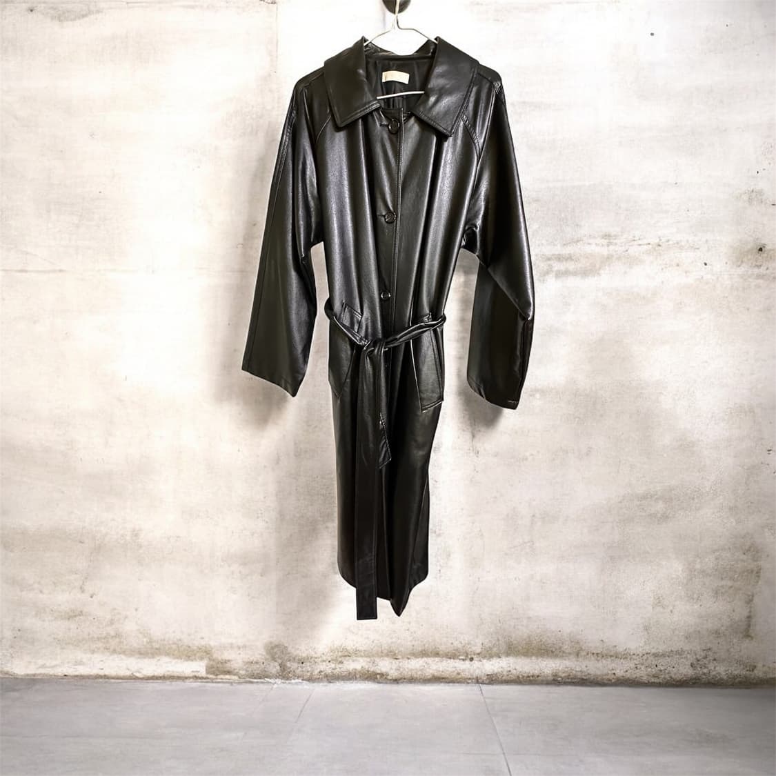 블랙 레더 롱 자켓  상품이미지2